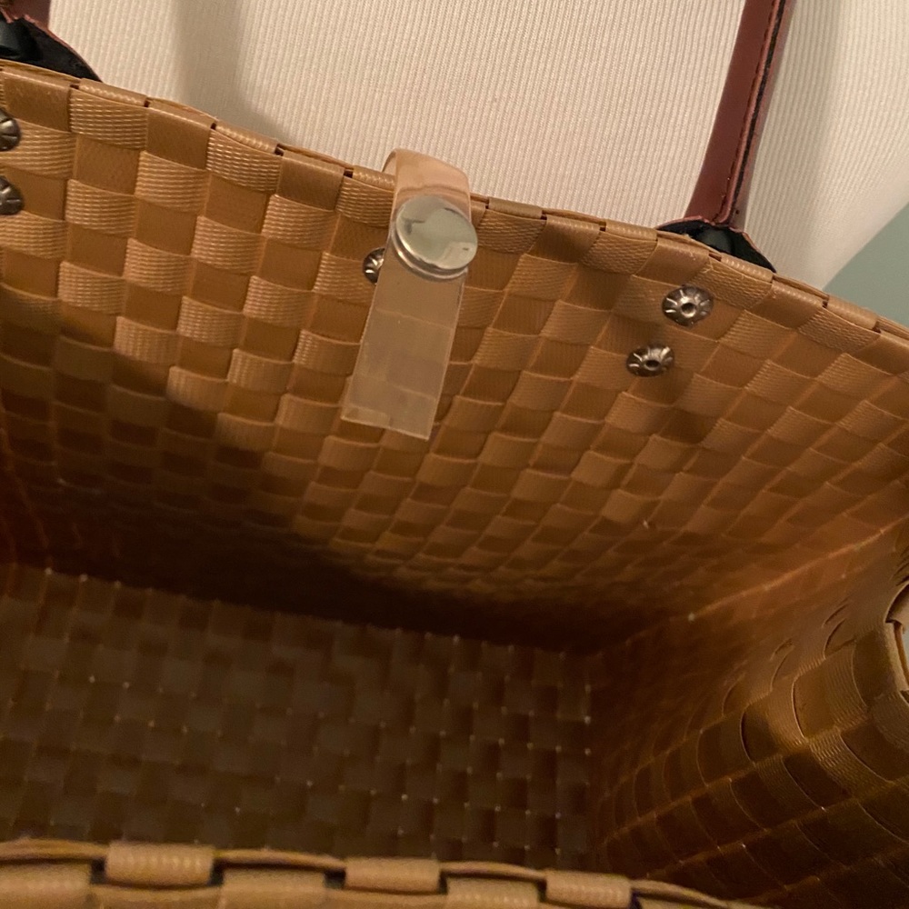 Woven Tote - Picture 4 of 4